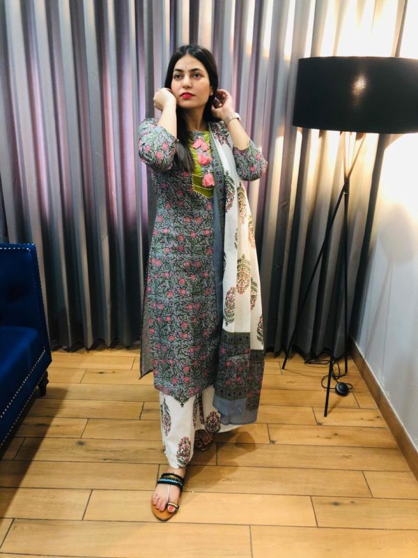 Multicolured Printed Kurta Pants Set